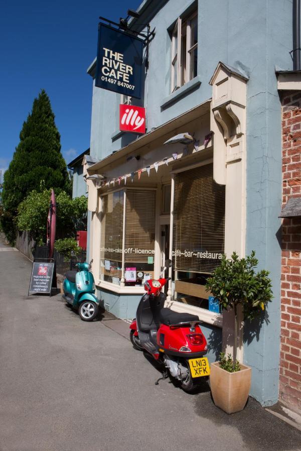 Bed and Breakfast The River Cafe Glasbury Экстерьер фото